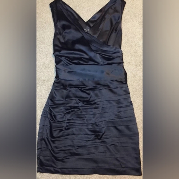NWT Express Black Satin Ruched Tie Front Dress, Size 6 - Picture 4 of 5